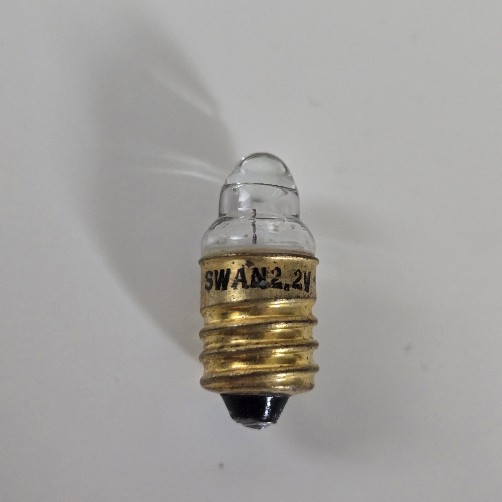 1970's Aunt Mary's Electric Scissors Model A3004 - Picture 9 of 10